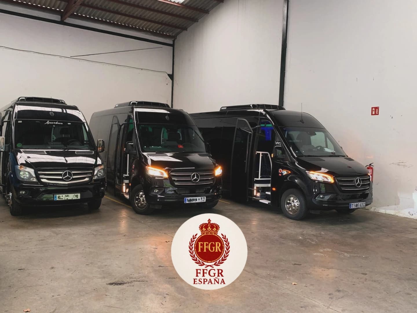 Barcelona VIP Transfer — Airport, Port & the Gothic Quarter